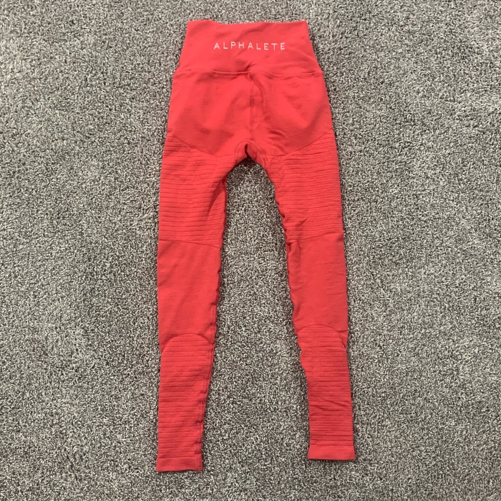 Alphalete Revival Leggings in Coral Red